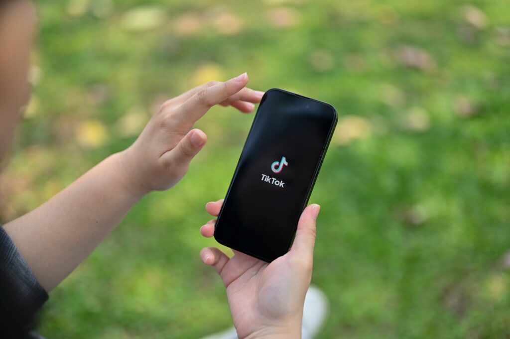 TikTok criticised in Canada for failing to protect children