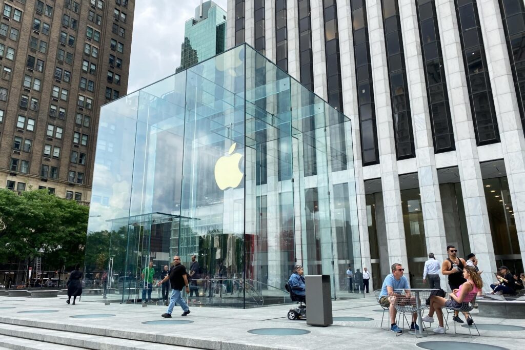 Apple intensifies fight against EU digital regulations