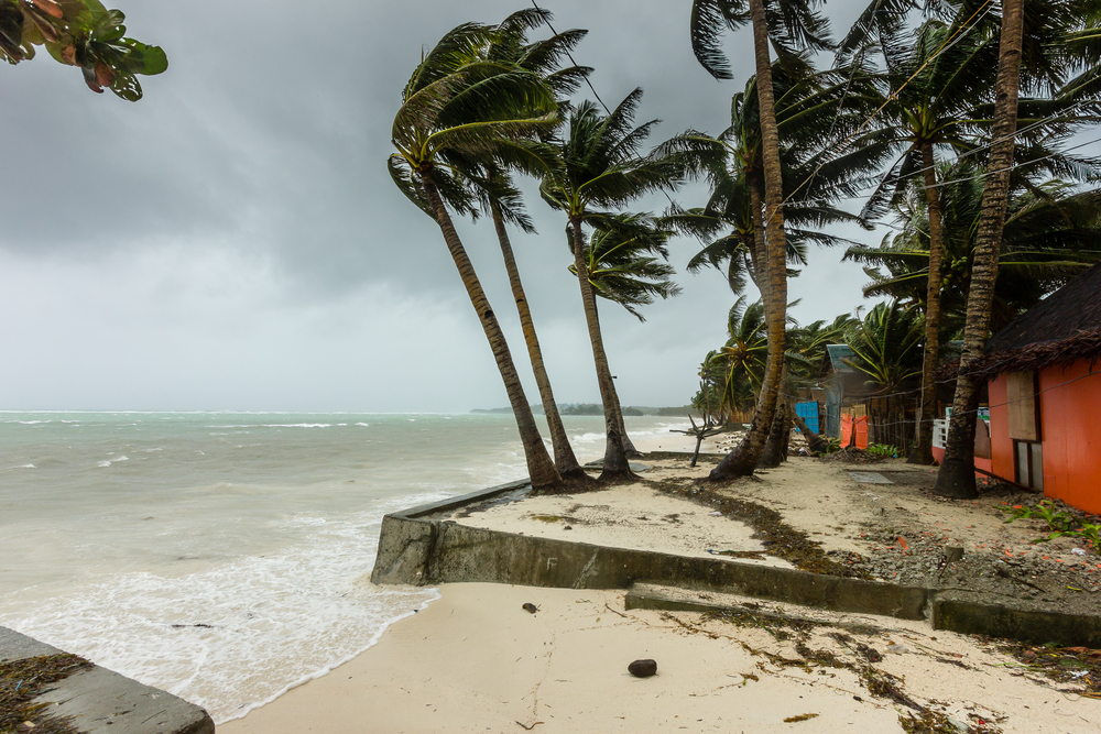 Super Typhoon Fung Wong Strikes the Philippines, Sparking Mass Evacuations