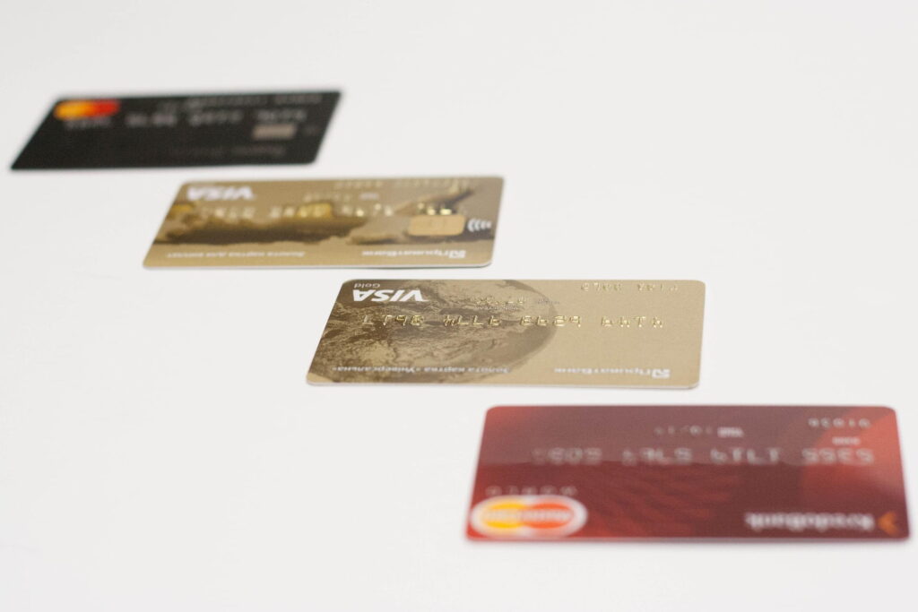 UK Banks Move to Build Visa and Mastercard Alternative Over US Risk Fears
